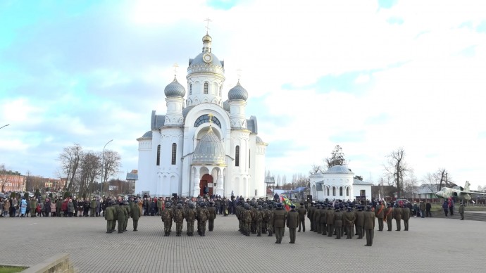 Новобранцы воинских частей Берёзовского гарнизона приняли военную присягу
